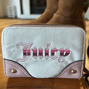 Juicy Couture Retro Vibe Double Sided Zip Around Wallet - Angel/Dusty Blush NWT